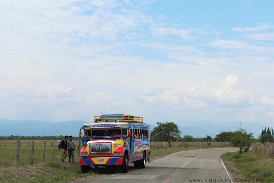 Chiva bus Colombia platteland