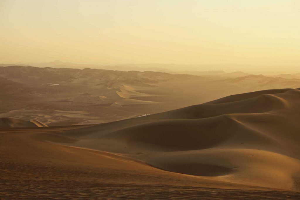 Sandboarden in Huacachina